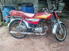 HONDA CD 80